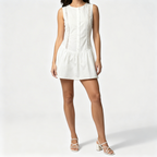 Robe mini femme boutonnée devant avec détail dentelle, vue de face