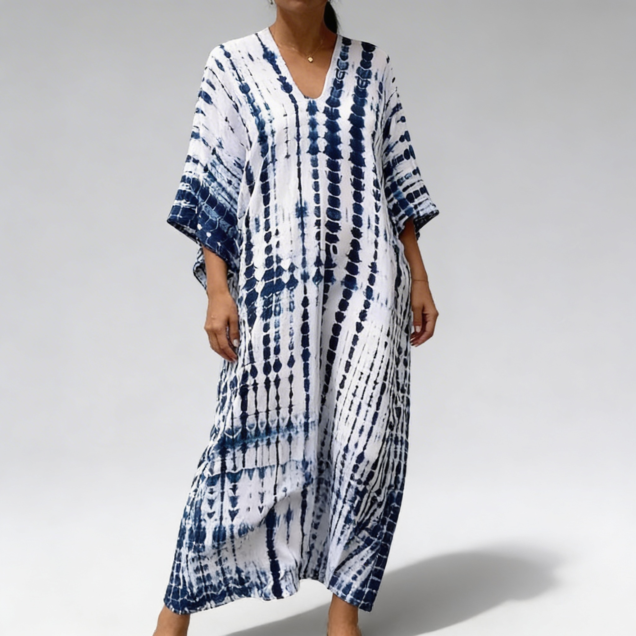 Motif imprimé de la robe caftan en gros plan