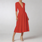 Robe midi femme ivoire coupe ajustée élégante silhouette moderne