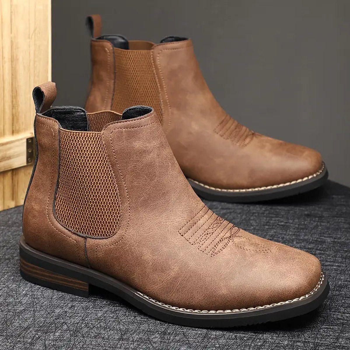 Bottines chelsea à élastiques latéraux pour homme – vue 4