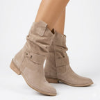 Bottines slouchy à brides et talon bas beige pour femme