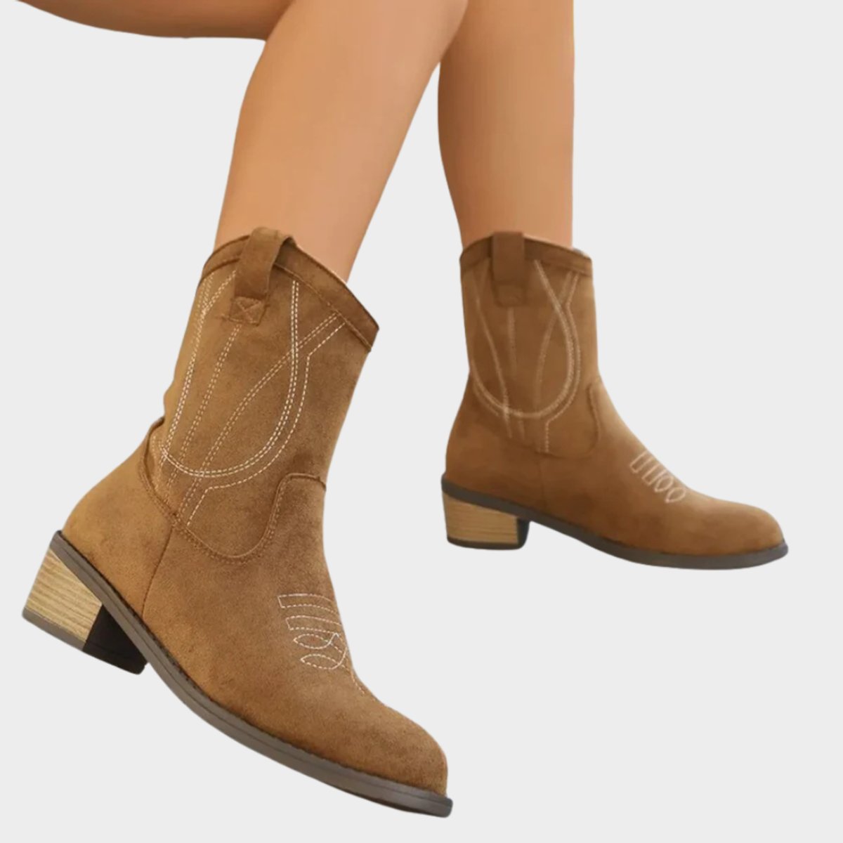 Bottines western broderies contrastées talon bloc kaki pour femme