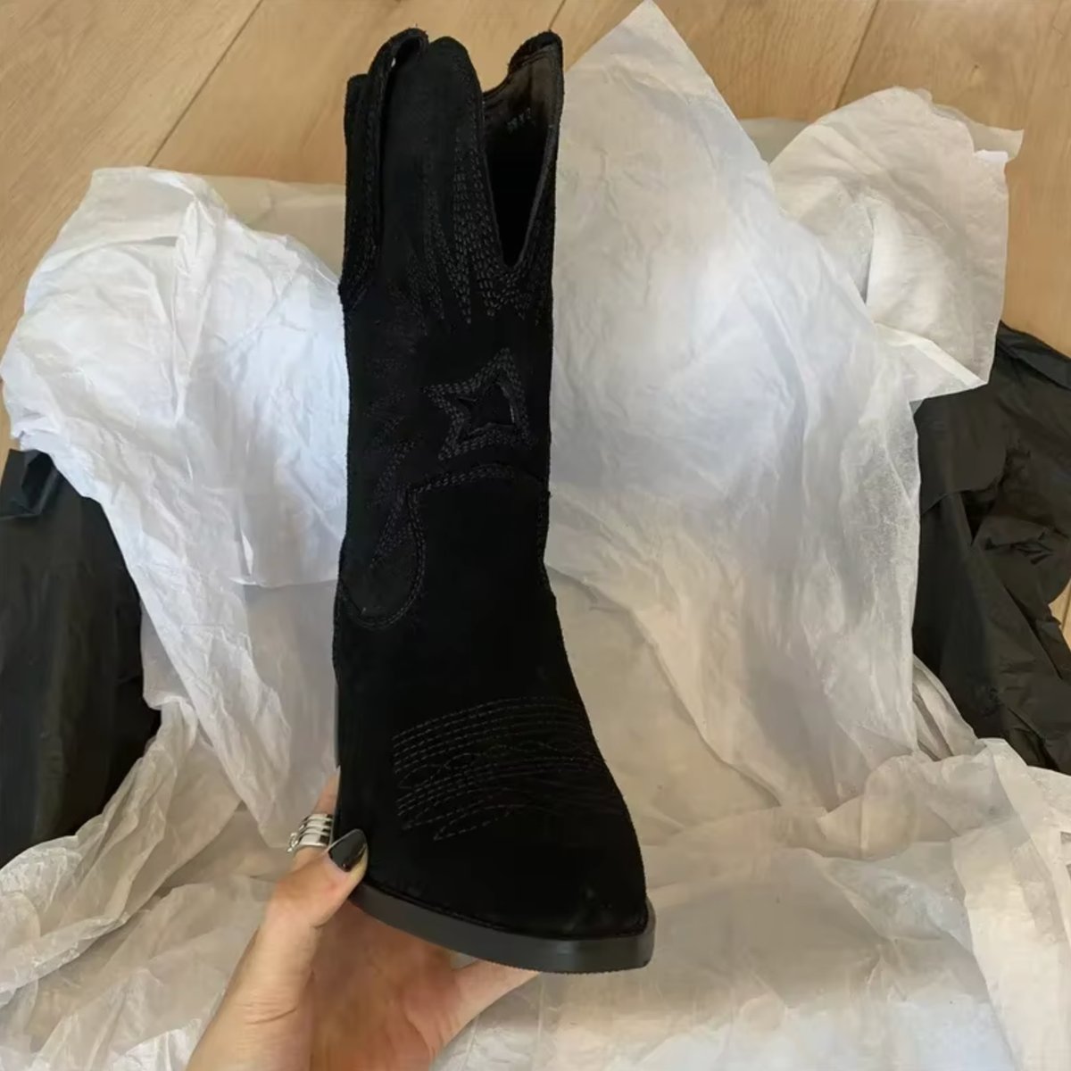 Bottines western brodées étoiles talon bloc pour femme – vue 3