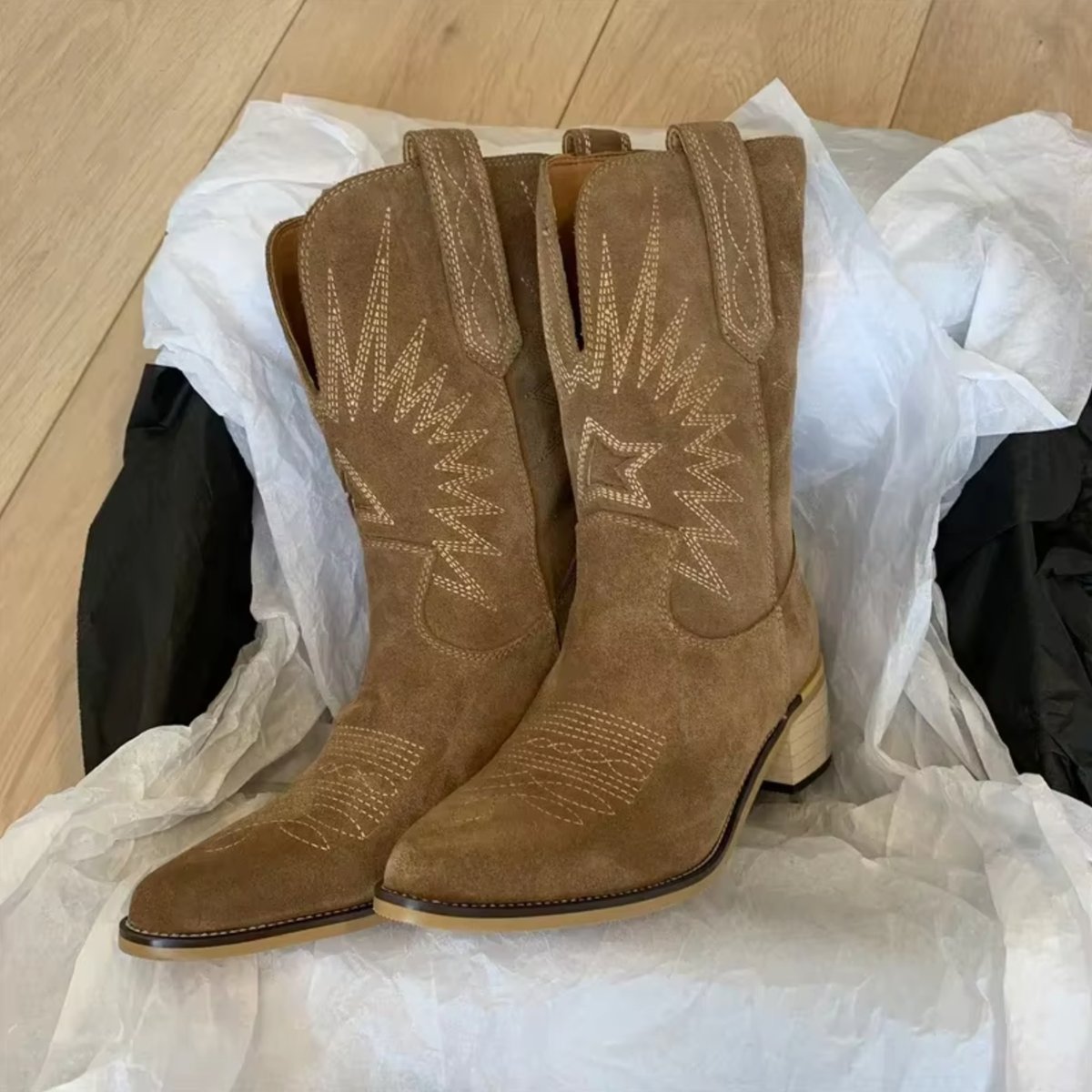 Bottines western brodées étoiles talon bloc marron pour femme