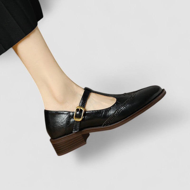 Chaussures à brides perforées talon bas pour femme