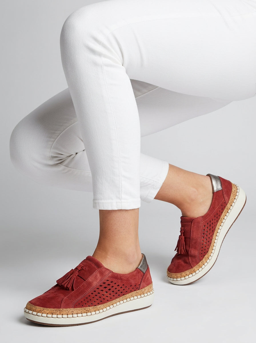 Chaussures slip-on perforées à pompons compensées pour femme – vue 4