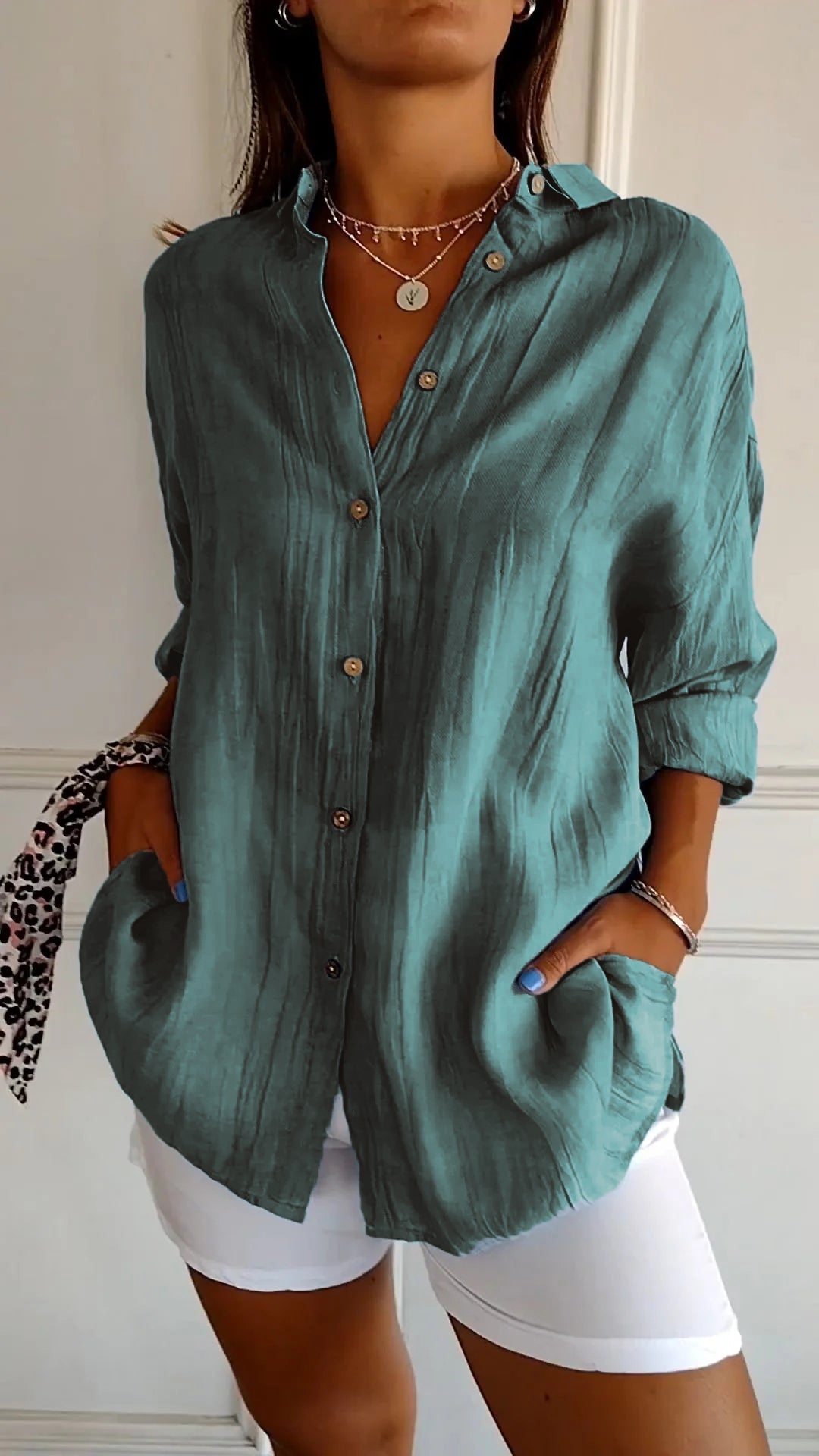 Chemise légère à texture plissée et coupe fluide pour femme