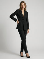 Ensemble blazer ajusté et pantalon droit noir pour femme