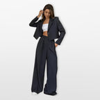 Ensemble tailleur veste courte pantalon large pour femme