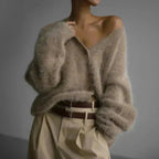 Gilet doux col V oversize à boutons pour femme – vue 2