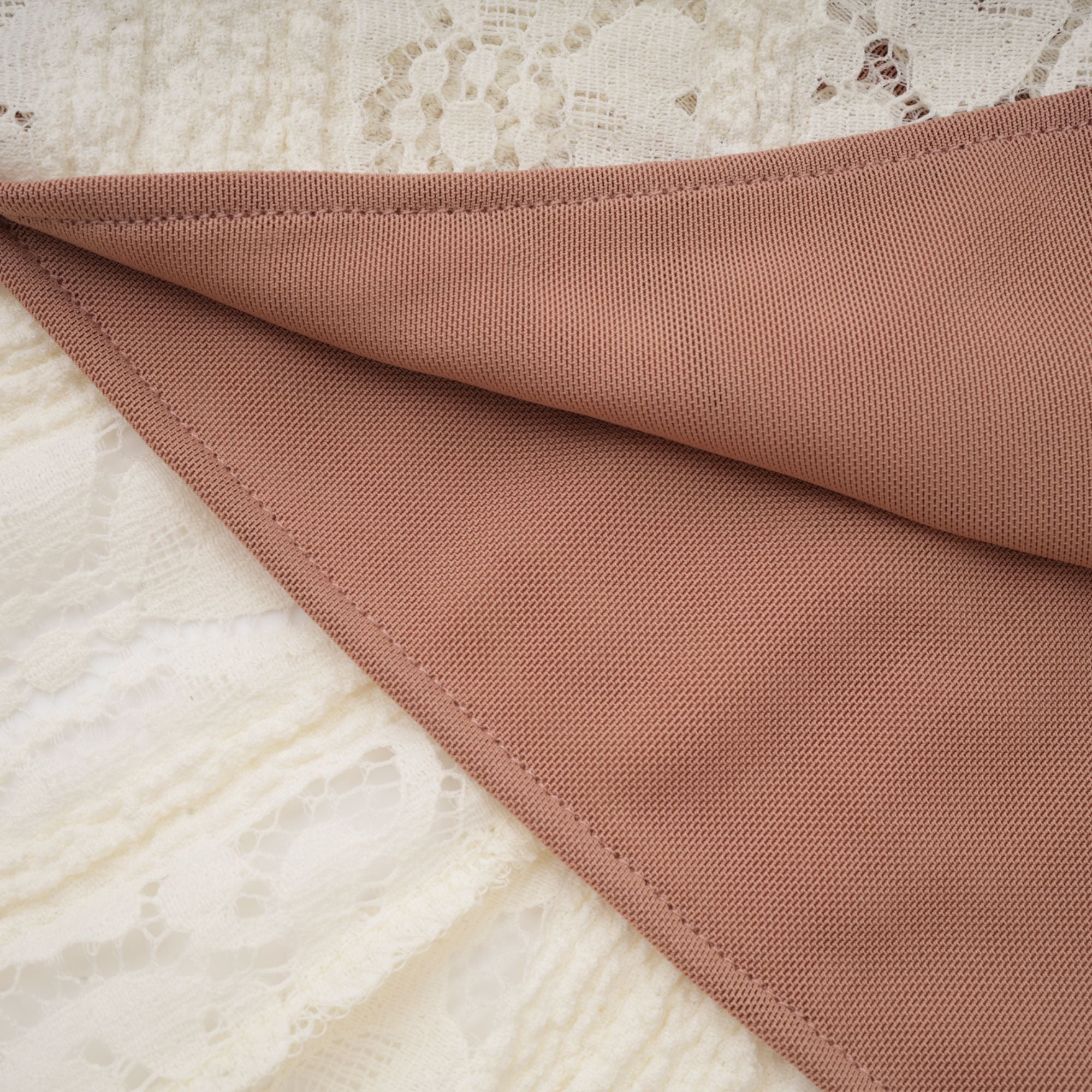 Vue arrière de la robe maxi