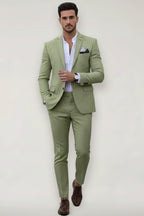 Détail du blazer beige avec bouton unique et revers cranté
