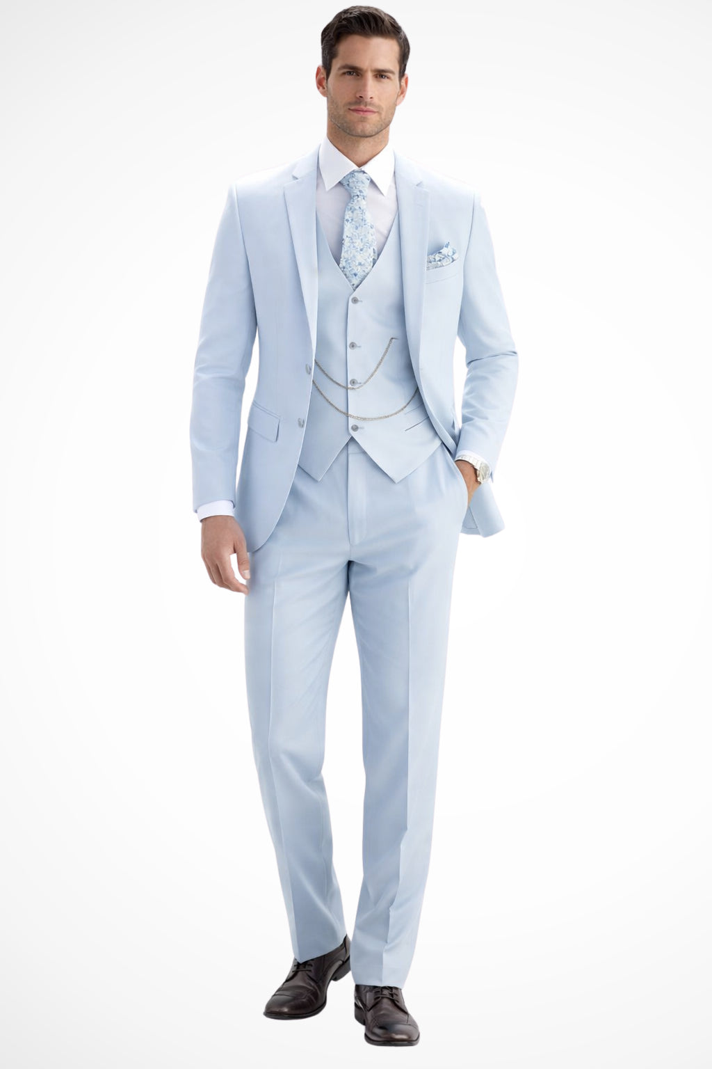 Vue arrière du costume montrant la coupe ajustée et pantalon jambe droite