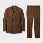 Homme de dos portant le costume croisé marron