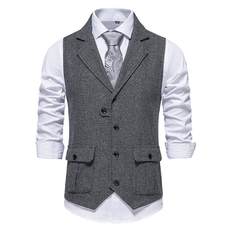 Vue de profil du gilet ajusté