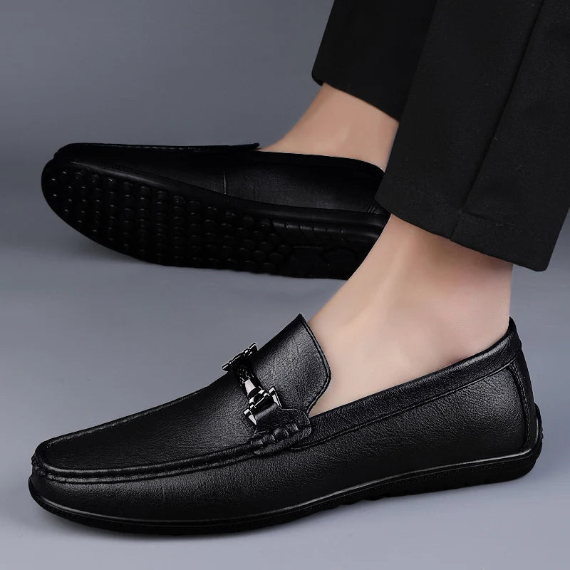 Mocassin homme bleu marine vu de profil droit