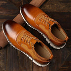 Chaussures casual homme en cuir marron clair à lacets, vue de trois quarts