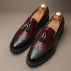 Mocassins effet croco à pompons pour homme