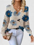 Pull col V à fleurs bleues manches ajourées bleu pour femme