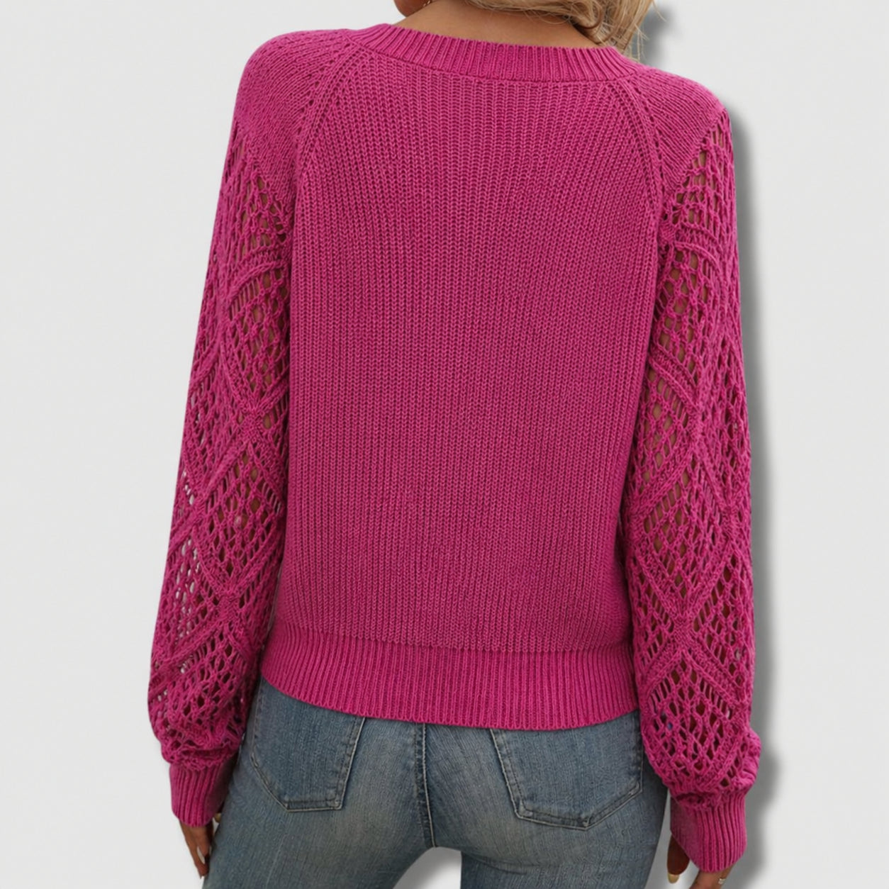 Pull col V manches ajourées pour femme