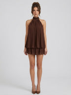 Robe courte col montant dos nu à volants étagés pour femme