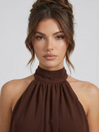 Robe courte col montant dos nu à volants étagés pour femme