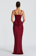 Robe longue ajustée à bretelles larges pour femme