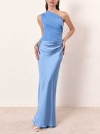 Robe longue asymétrique une épaule en satin pour femme