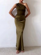Robe longue asymétrique une épaule en satin pour femme
