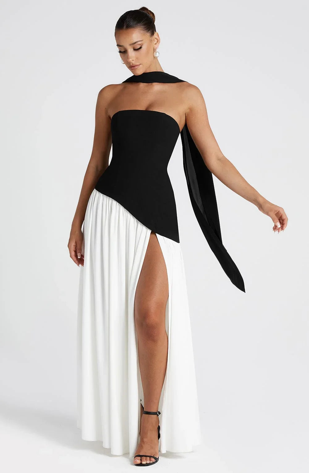 Robe longue bustier avec col foulard et fente pour femme