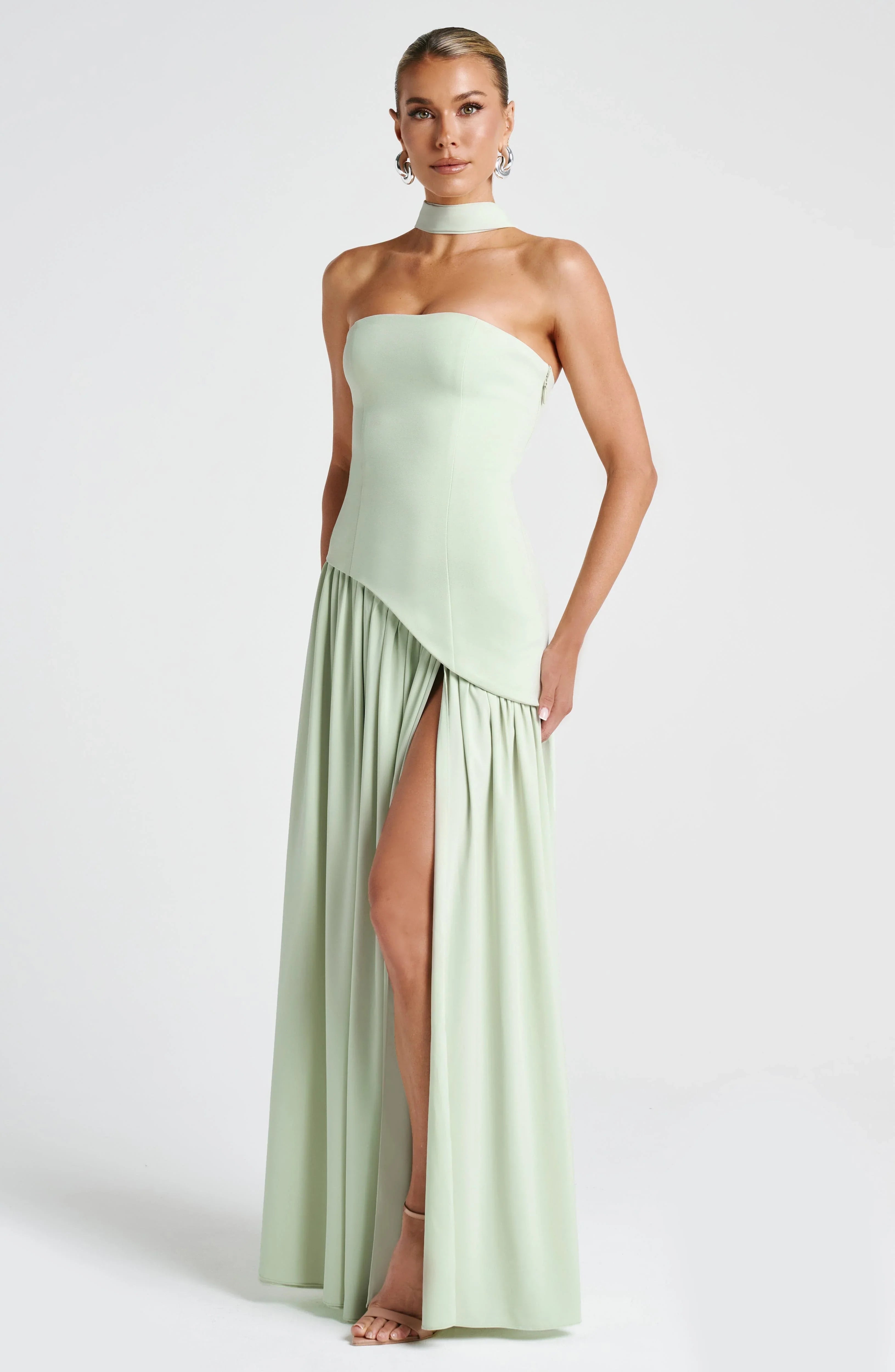Robe longue bustier avec col foulard et fente pour femme