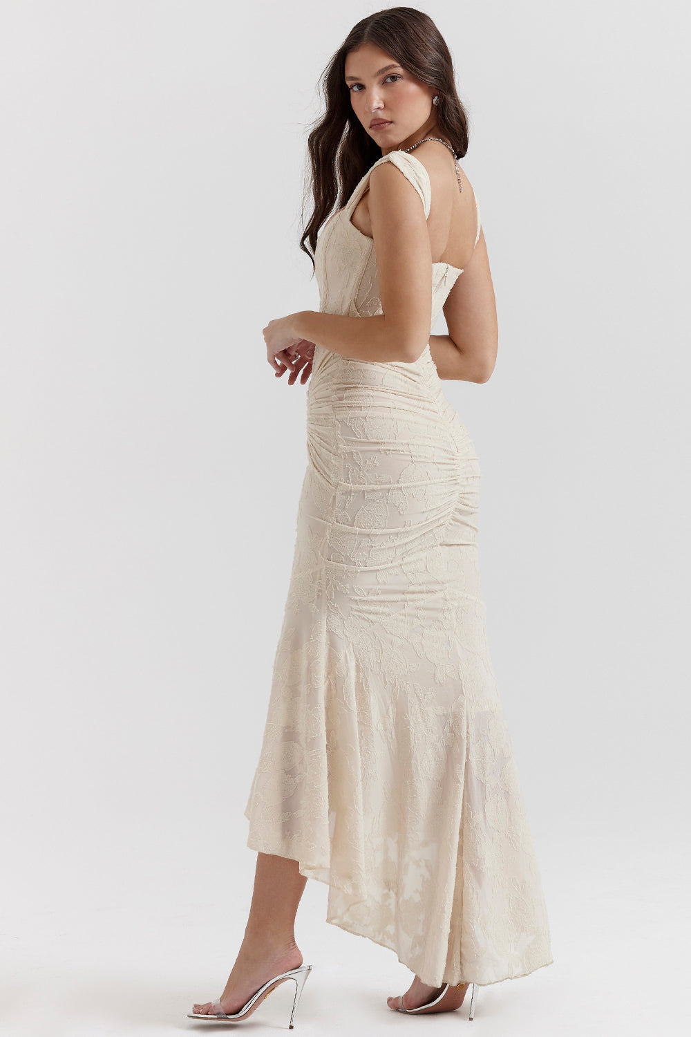 Robe longue corsetée en dentelle pour femme