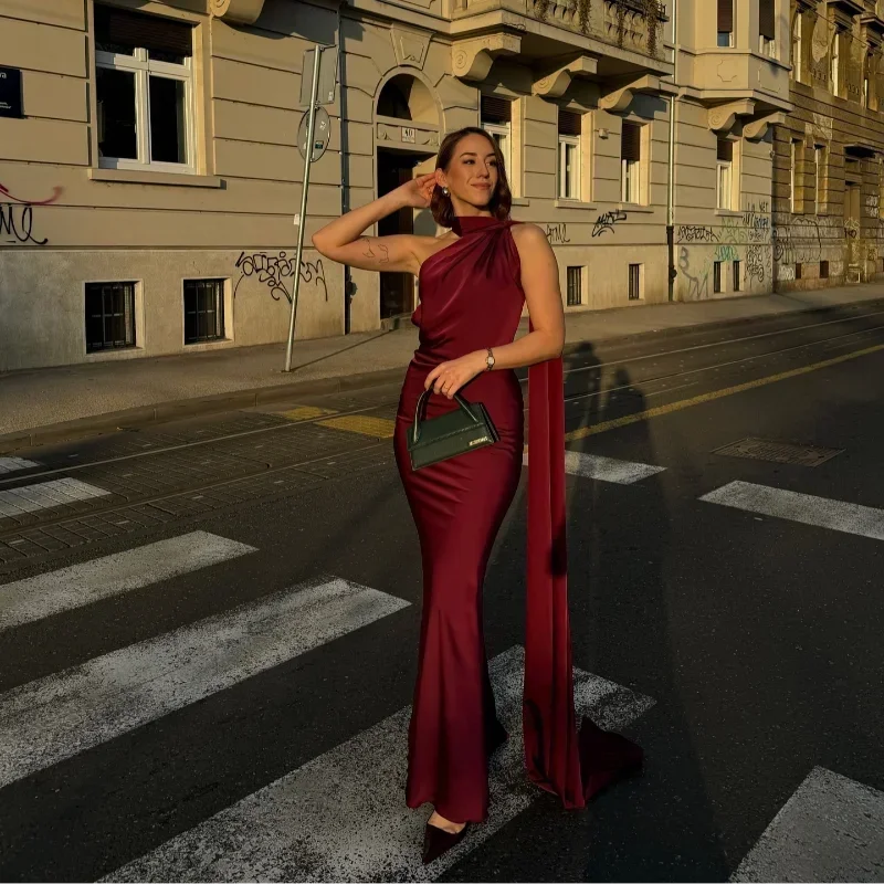 Robe longue drapée asymétrique à bretelle unique pour femme