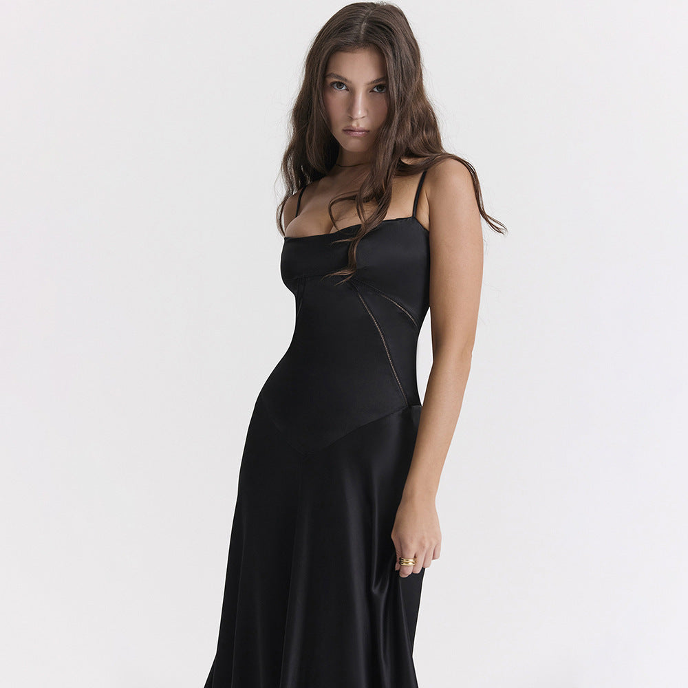 Robe longue en satin à bretelles fines pour femme
