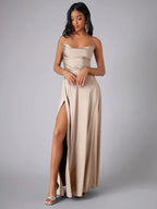 Robe longue en satin à bretelles fines et fente pour femme