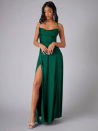 Robe longue en satin à bretelles fines et fente pour femme