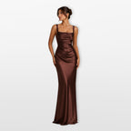 Robe longue en satin à bretelles larges pour femme