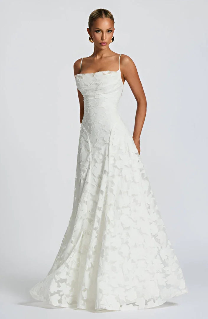 Robe longue en tulle à motifs floraux appliqués pour femme