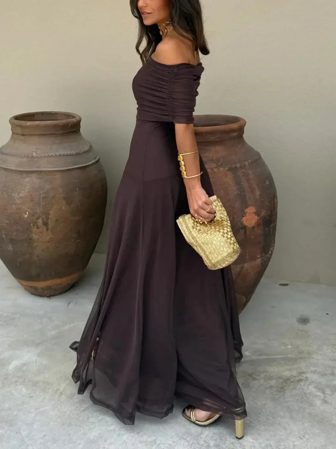 Robe longue épaules dénudées voile fluide pour femme