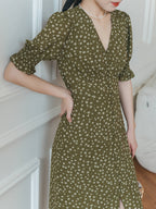 Robe longue fleurie jaune col V manches courtes pour femme