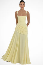 Robe longue jaune froncée décolleté carré pour femme