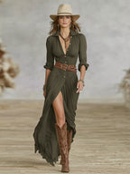 Robe longue plissée col V boutonnée