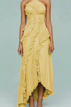 Robe longue plissée col licou à volants pour femme