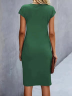 Robe midi ajustée col rond manches courtes pour femme