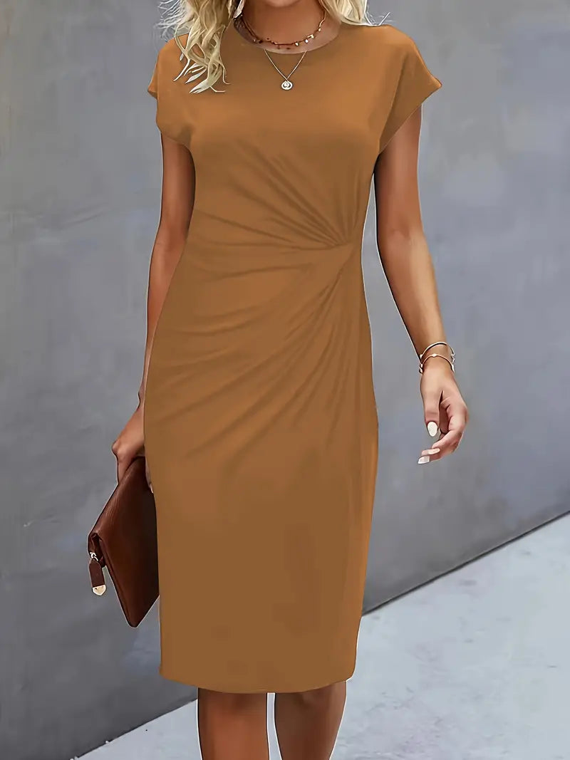 Robe midi ajustée col rond manches courtes pour femme