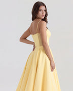 Robe midi évasée à bustier cœur