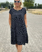 Robe midi motif abstrait à manches courtes pour femme