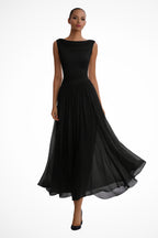 Robe midi plissée sans manches col bénitier pour femme