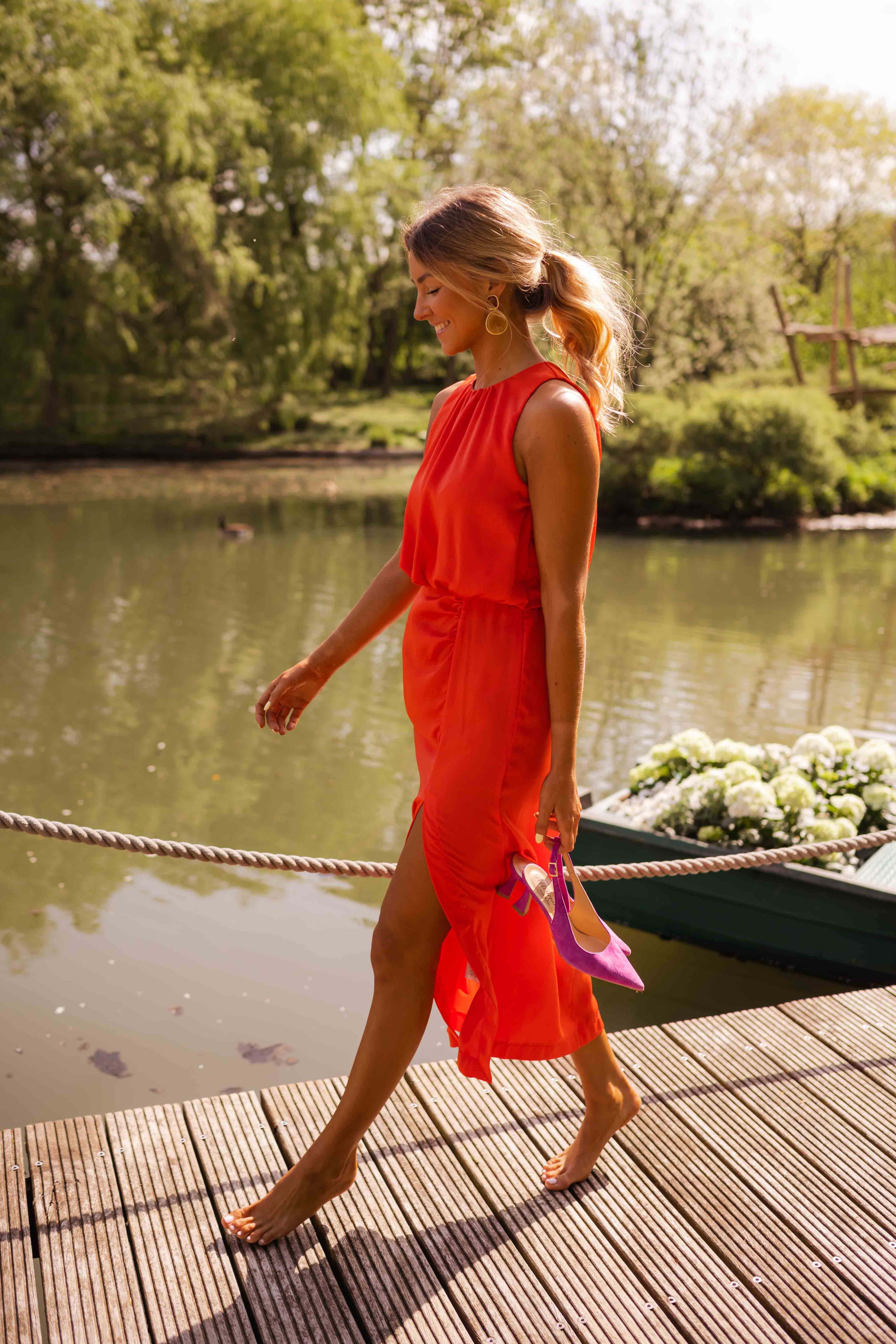 Robe midi sans manches col haut fendue pour femme – vue 2