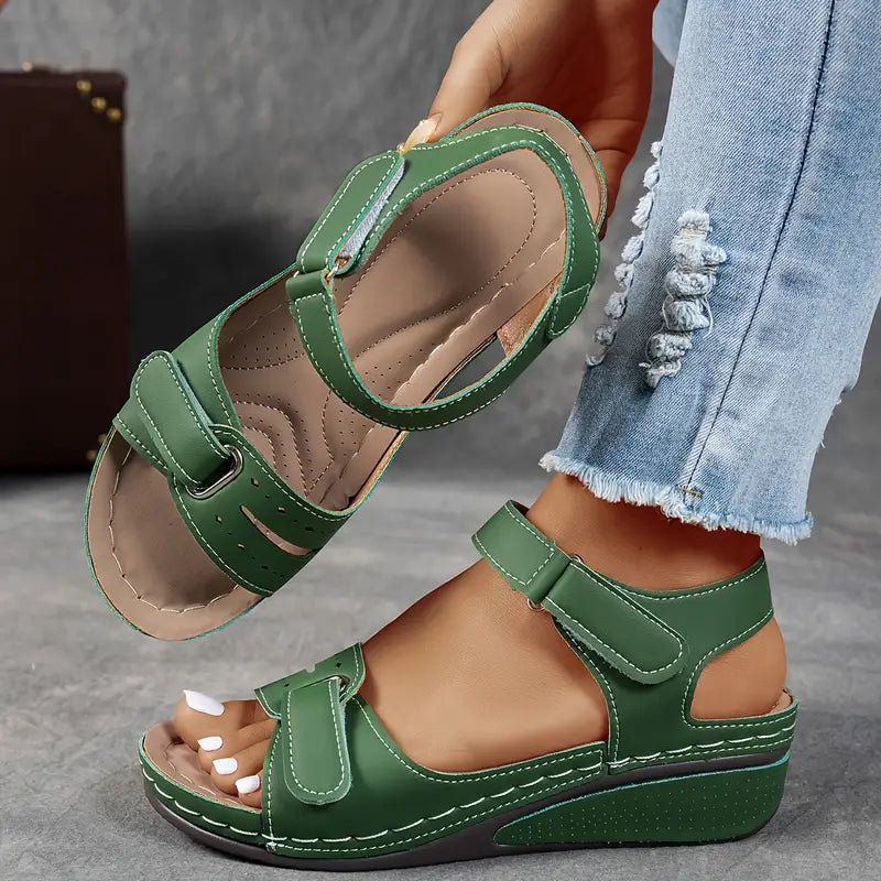 Sandales compensées à double brides scratch pour femme